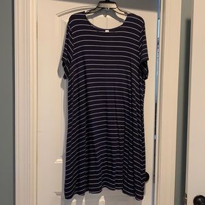 Old Navy knee length swing dress.